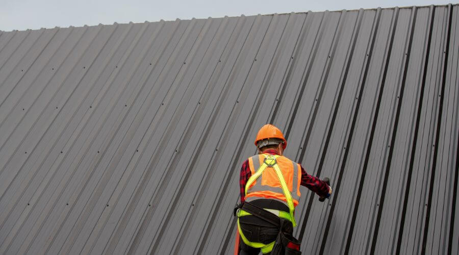 Professional metal roof installation services in Davison, MI